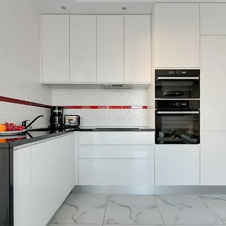 Luxury Long Island Apartament